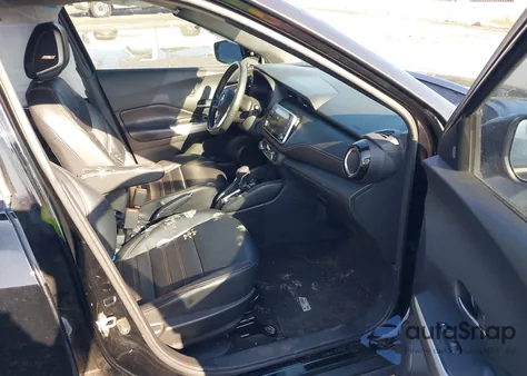 2019 Nissan Kicks S/Sr/Sv z USA, uszkodzony, nr VIN 3N1CP5CU0KL513763